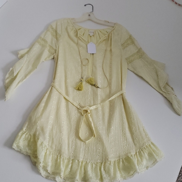 Tryb Dresses & Skirts - NEW Tryb Pale Yellow Long Sleeve Midi Spring Dress